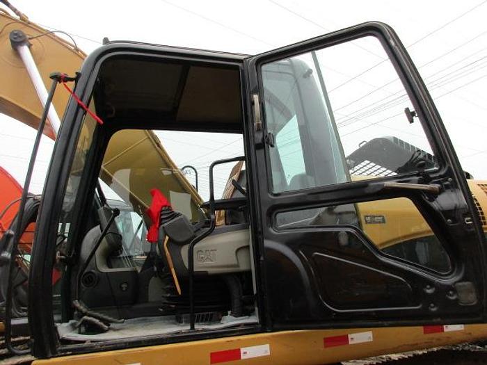 Used 2010 CATERPILLAR 320D - EXCAVATORS