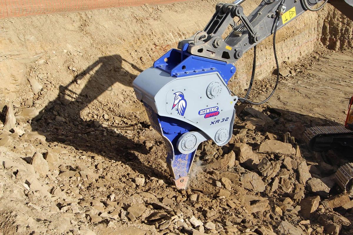 XCENTRIC XR32