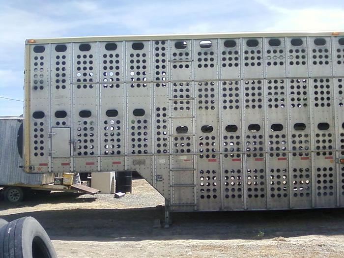 Used 1998 MERRITT 48 FT BY 102 INCH - LIVESTOCK