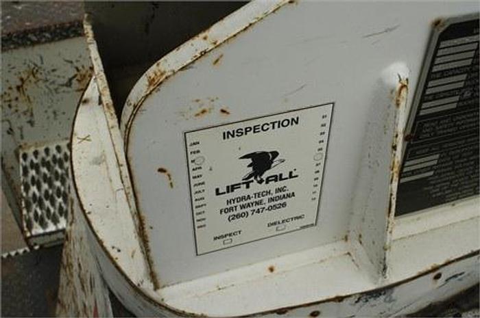 Used 2000 INTERNATIONAL 4900 - BUCKET TRUCK OR BOOM TRUCKS