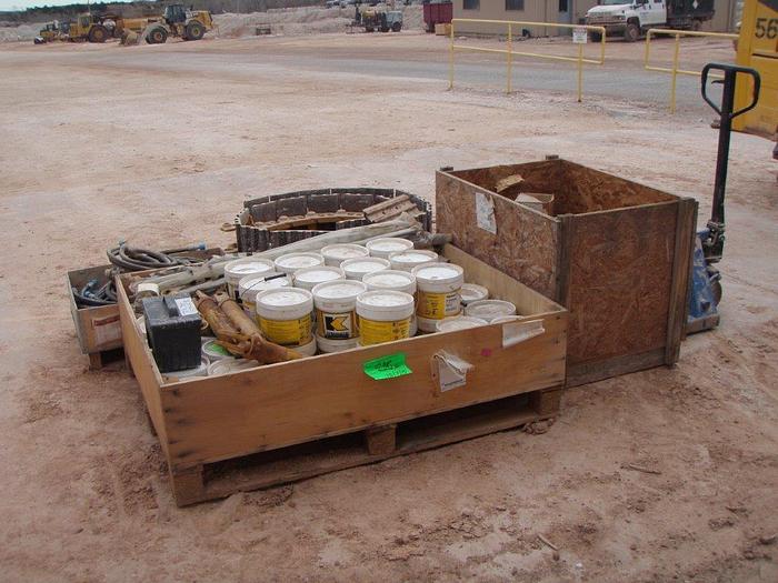 Used 2003 CATERPILLAR PM565B(8GS,COLD PLANER) - PAVING EQUIPMENT