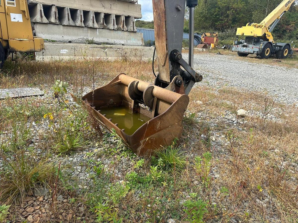 Used 2007 VOLVO EW180C - EXCAVATORS