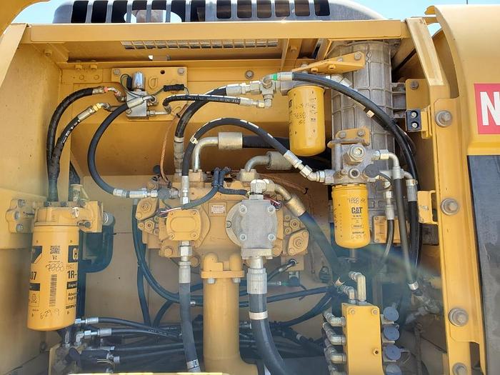 Used CATERPILLAR 325DL - EXCAVATORS