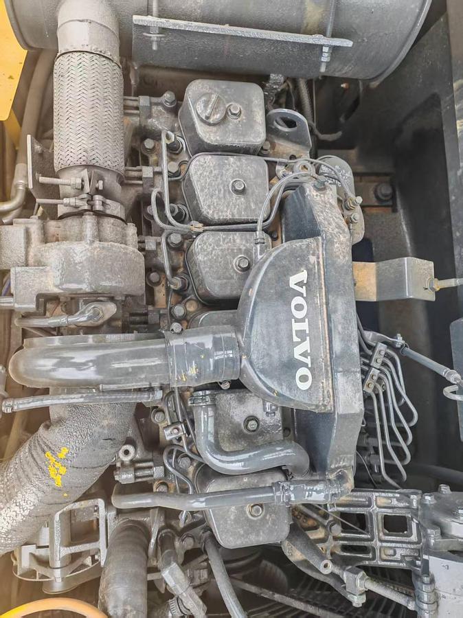 Used 2001 VOLVO EW170