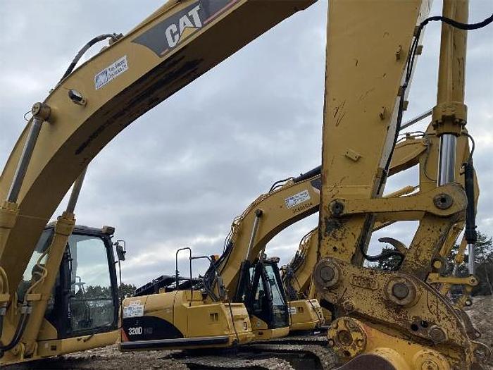 Used 2011 CATERPILLAR 330DL - EXCAVATORS