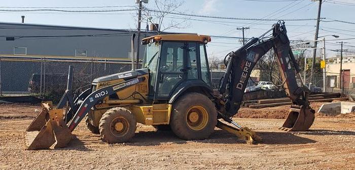 Used 2010 JOHN DEERE 410J - BACKHOES