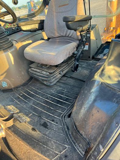Used 2011 CASE 580 N - BACKHOES