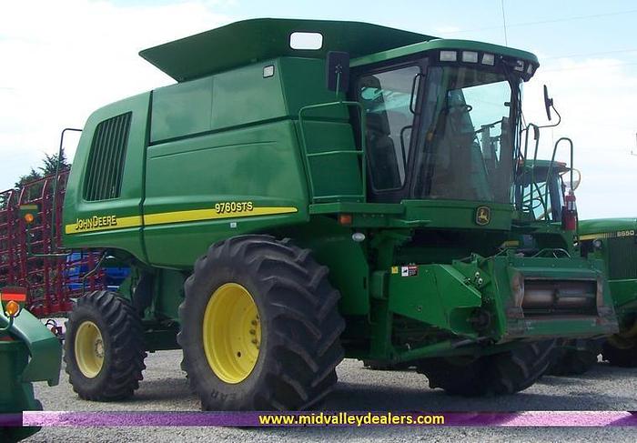 Used 2005 JOHN DEERE 9760 STS - COMBINES