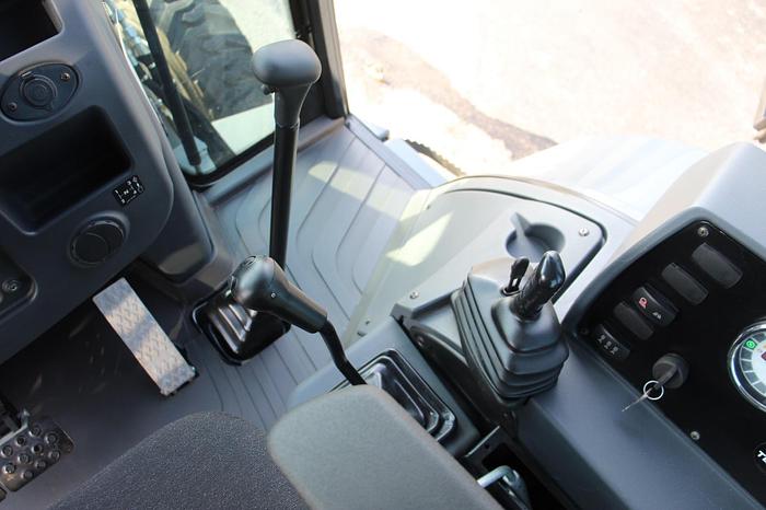 Used TEREX TLB830 - BACKHOES