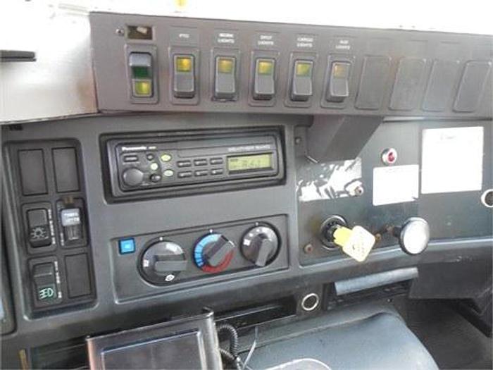 Used 1999 INTERNATIONAL 4900 - BUCKET TRUCK OR BOOM TRUCKS