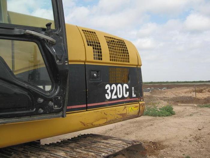 Used 2006 CATERPILLAR 320CL - EXCAVATORS