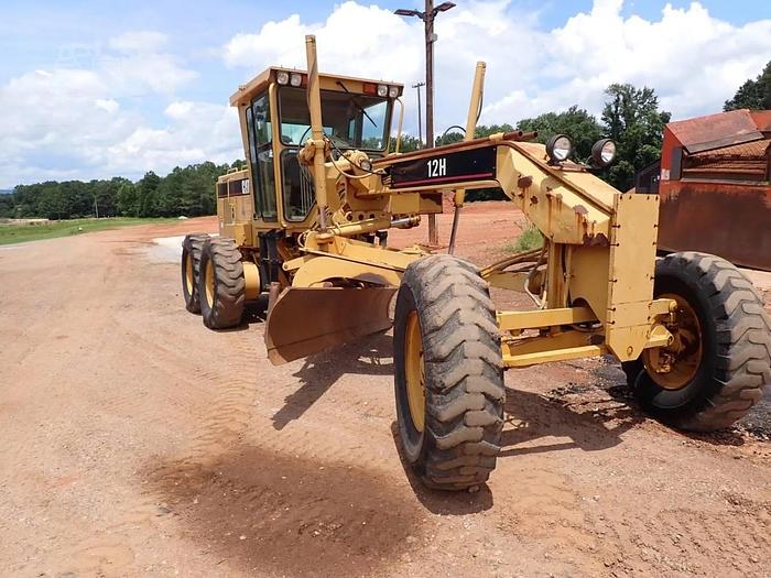 Used 2001 CATERPILLAR 12H - MOTOR GRADERS