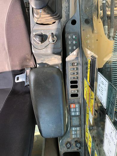 Used 2011 CATERPILLAR 320D - EXCAVATORS