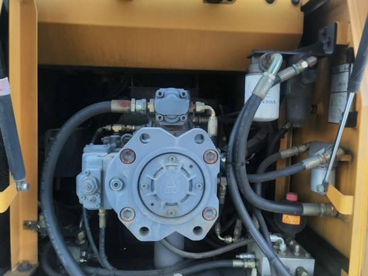 Used 2007 VOLVO EW180C