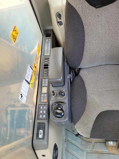 Used 2006 CATERPILLAR 320C - EXCAVATORS