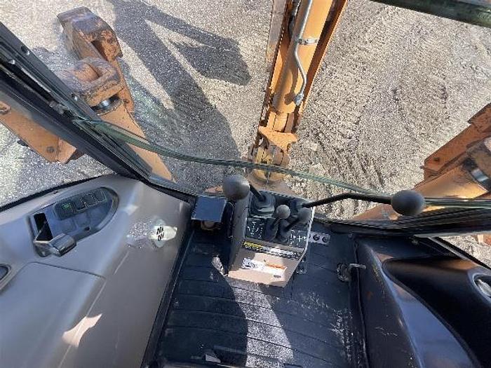 Used 2011 CASE 580 N - BACKHOES