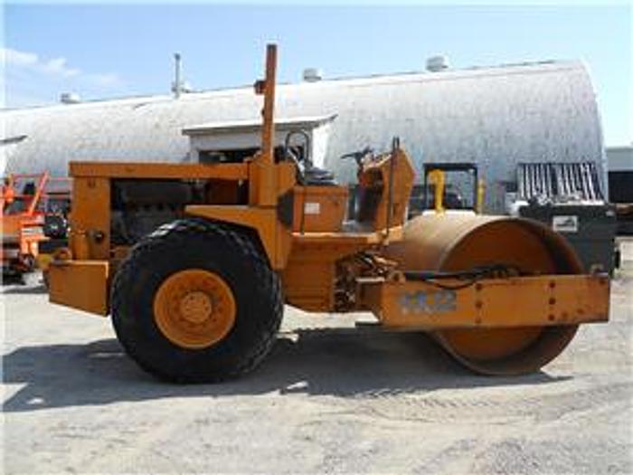 Used 1990 CASE W1102 - COMPACTORS
