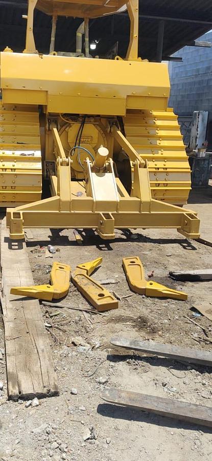 Used CATERPILLAR SINGLE SHANK for D6T ETC