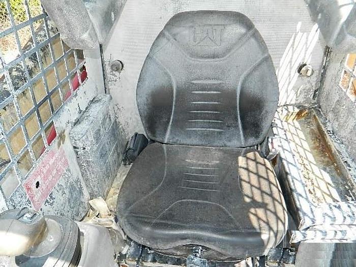 Used 2006 CATERPILLAR 236 - SKID STEER LOADERS