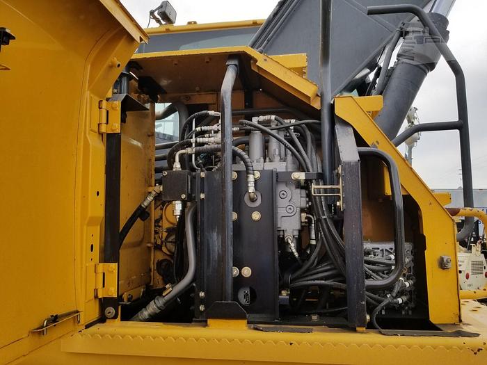 Used 2010 JOHN DEERE 190D W MONOBLOCK BM - EXCAVATORS