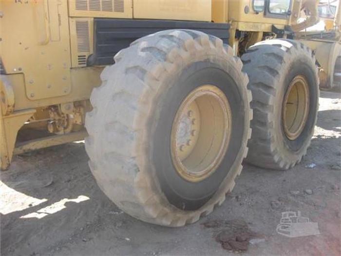 Used 1998 CATERPILLAR 14H - MOTOR GRADERS