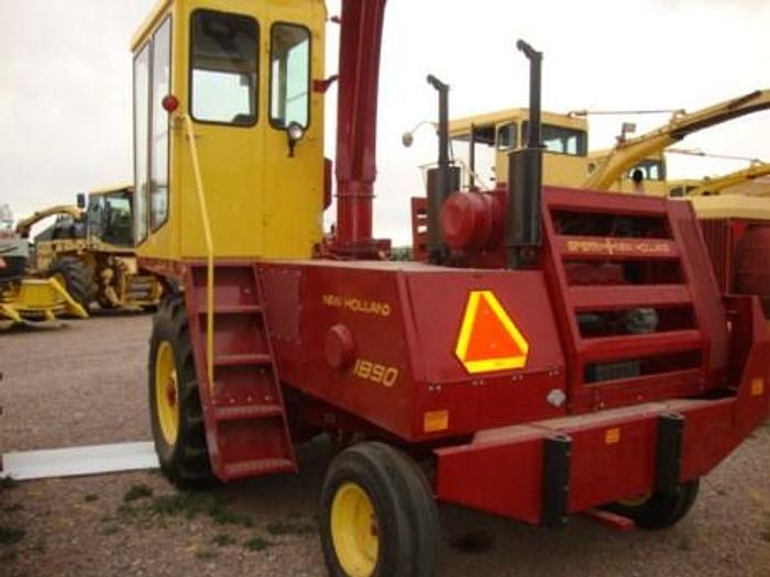 Used NEW HOLLAND  1890 - COMBINES
