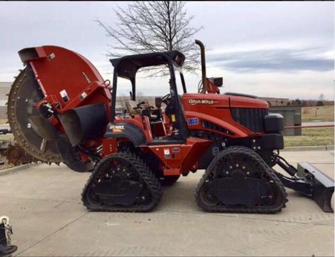 Used 2014 DITCH WITCH RT120 - TRENCHERS