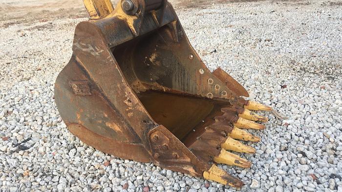 Used 2013 CATERPILLAR 320E - EXCAVATORS