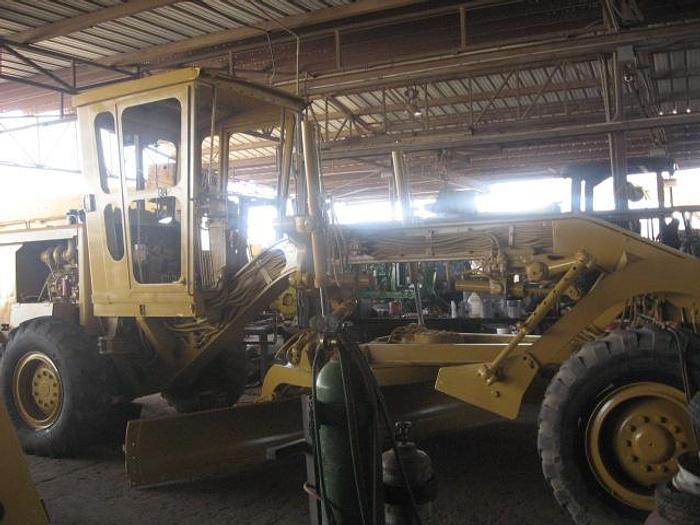Used 1974 CATERPILLAR 12G - MOTOR GRADERS