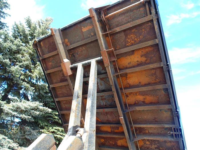 Used 2001 FREIGHTLINER FL70  - DUMP TRUCK