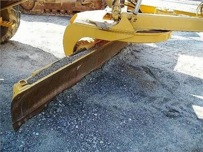 Used 1978 JOHN DEERE 670A - MOTOR GRADERS