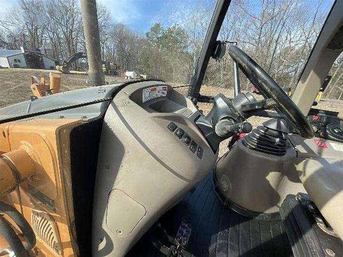 Used 2011 CASE 580 N - BACKHOES