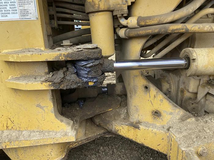 Used 1998 CATERPILLAR 815F - COMPACTORS