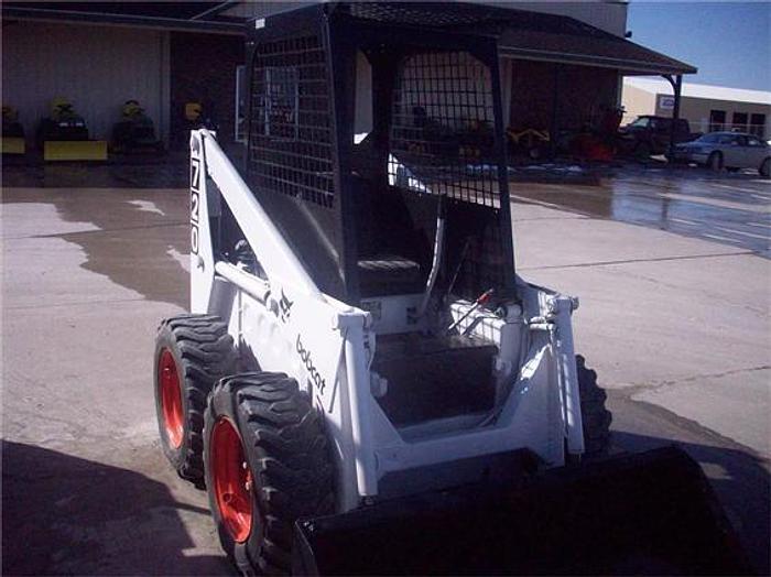 Used 1980 BOBCAT 720 - SKID STEER LOADERS