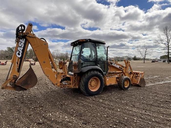 Used 2011 CASE 580 N - BACKHOES