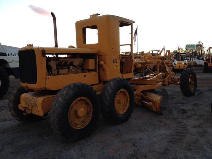 Used CATERPILLAR 12 - MOTOR GRADERS