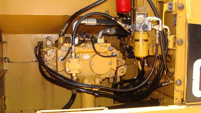 Used 2001 CATERPILLAR 320C L - EXCAVATORS