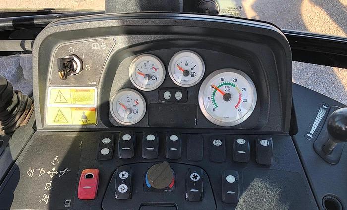 Used 2012 CATERPILLAR 420E