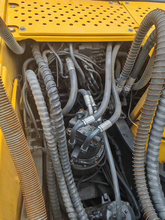 Used 2001 VOLVO EW170