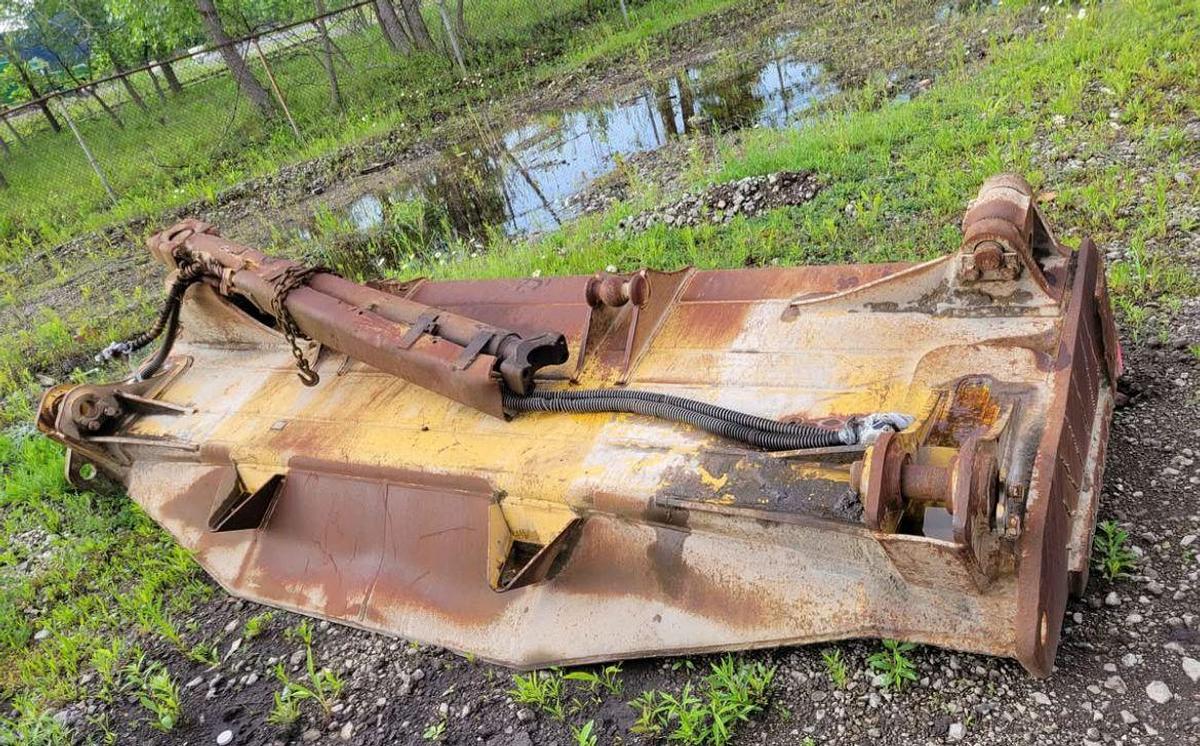 Used 2005 CATERPILLAR D8T