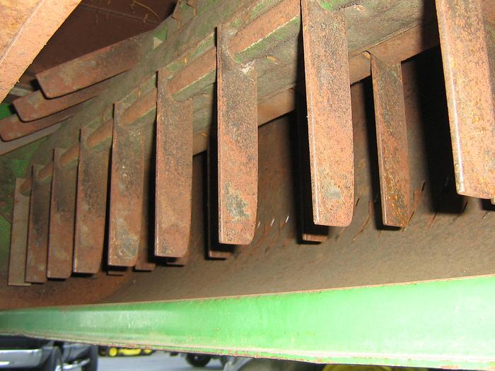 Used 2002 JOHN DEERE 9550 - COMBINES