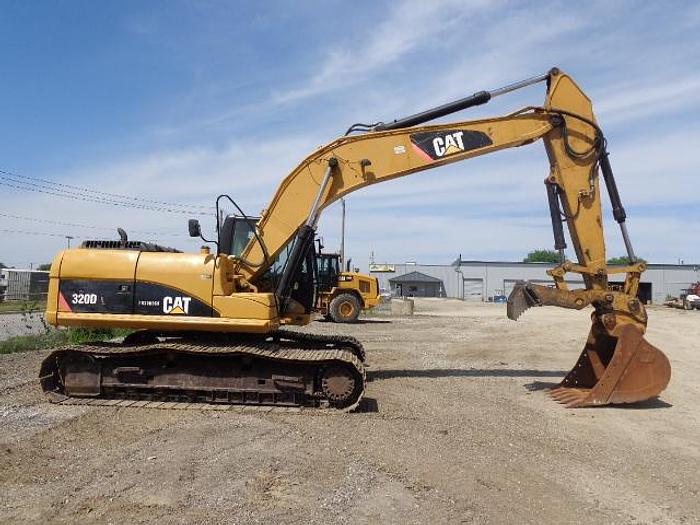 Used 2011 CATERPILLAR 320DL - EXCAVATORS