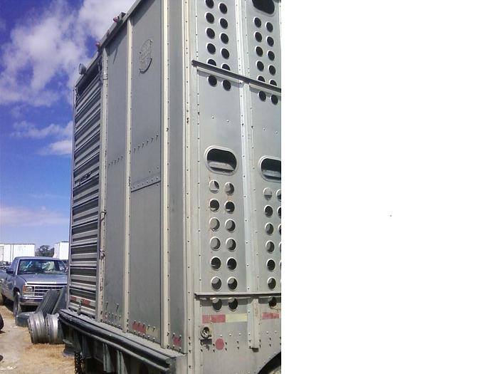 Used 1998 MERRITT 48 FT BY 102 INCH - LIVESTOCK