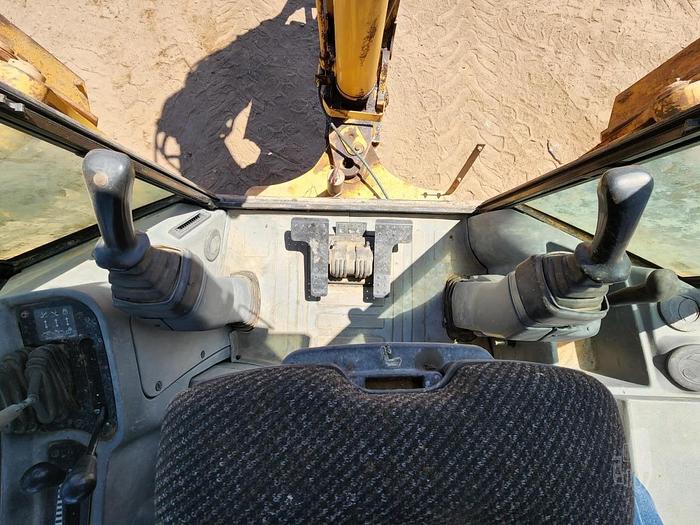 Used 2002 CATERPILLAR 420D - BACKHOES