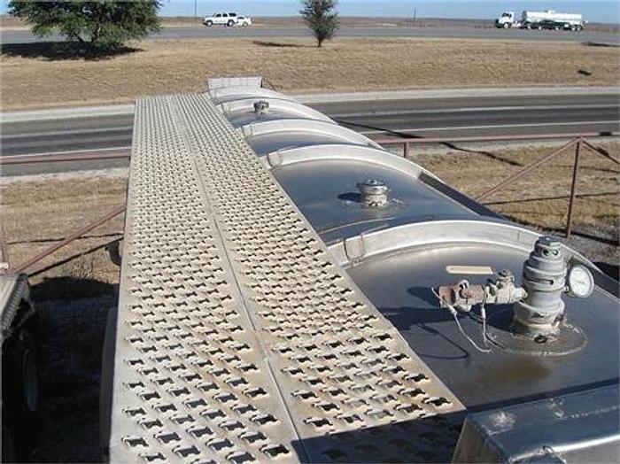 Used 1975 FRUEHAUF FRUEHAUF - WATER TANK & WATER TRUCK