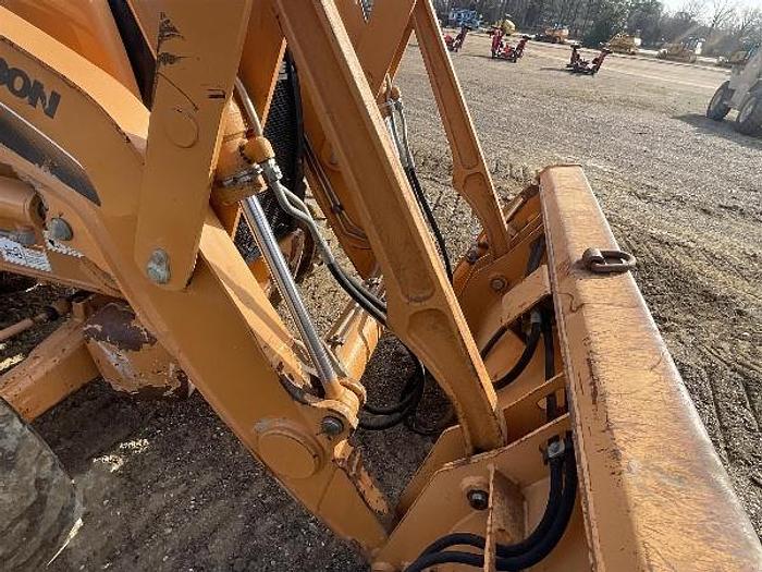 Used 2011 CASE 580 N - BACKHOES