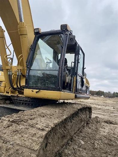 Used 2011 CATERPILLAR 330DL - EXCAVATORS