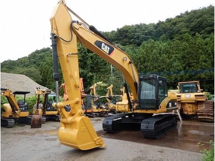 Used 2010 CATERPILLAR 320DL - EXCAVATORS