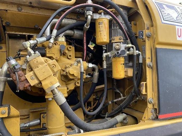 Used 2011 CATERPILLAR 330DL - EXCAVATORS