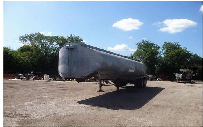 Used 1960 FRUEHAUF FRUEHAUF - WATER TANK & WATER TRUCK